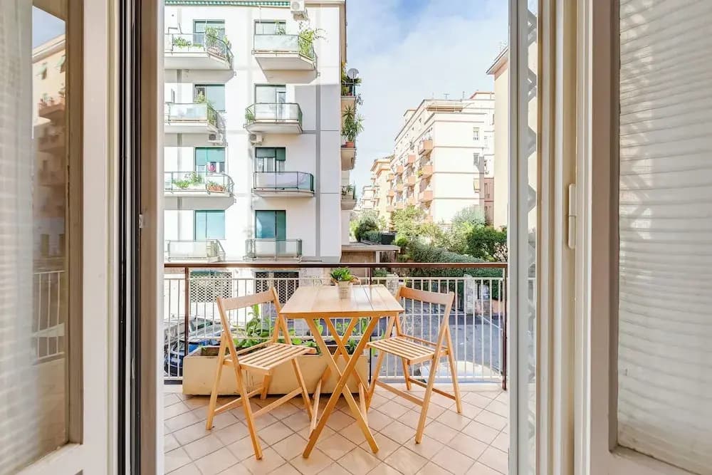 Cozy 2-Bedroom Flat with Balcony - photo 7