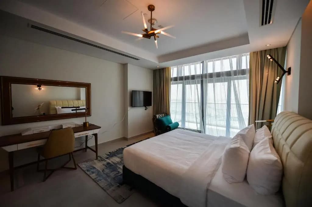 Waterfront Hotel and Apartment - photo 33