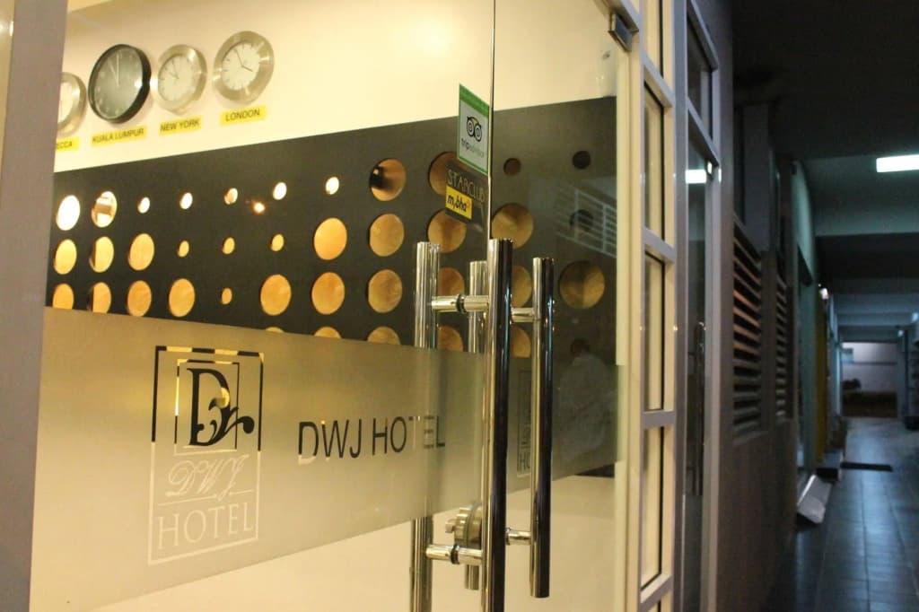 DWJ Hotel - photo 11