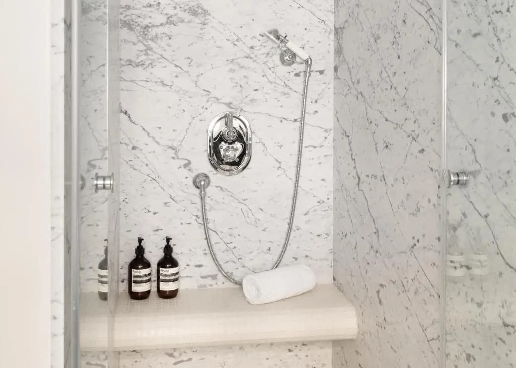HIGHSTAY - Luxury Serviced Apartments - Place des Victoires - photo 17