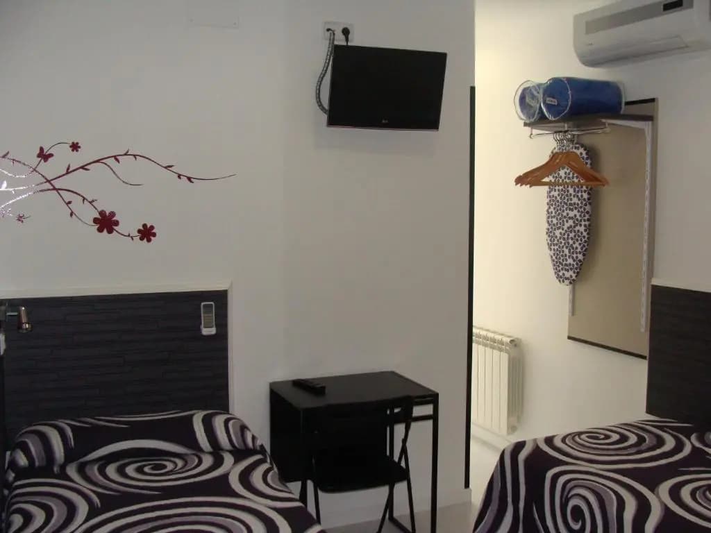 Hostal JQ Madrid 1 - photo 26