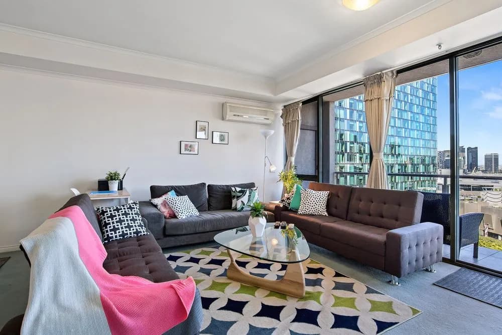 Southbank Tower Apartments - photo 16