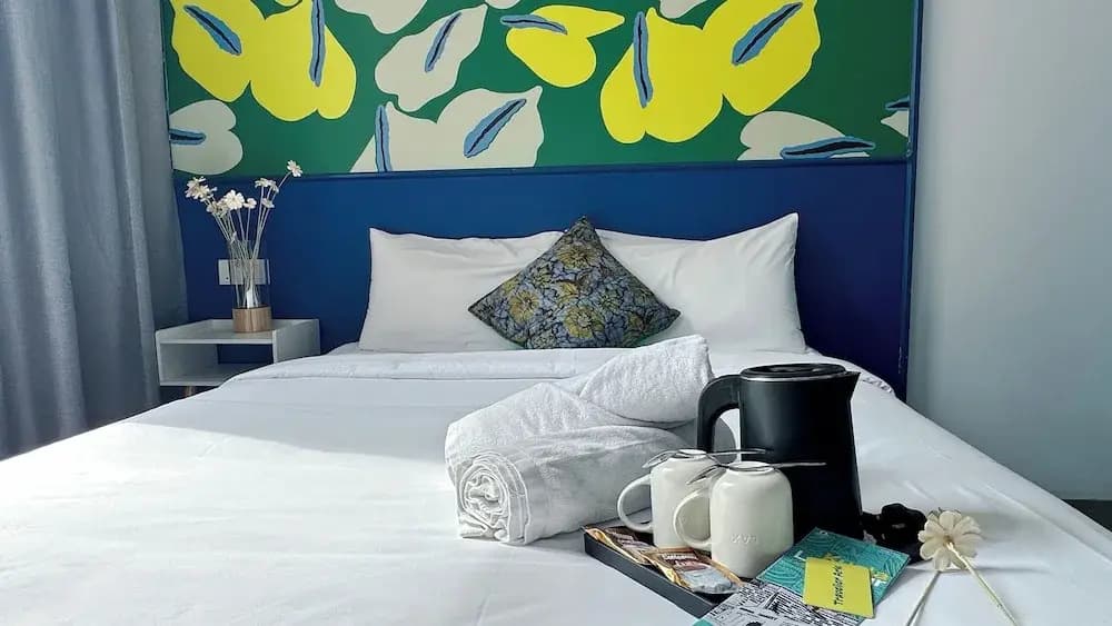 Traveller Ark Hotel & Bunks - photo 7
