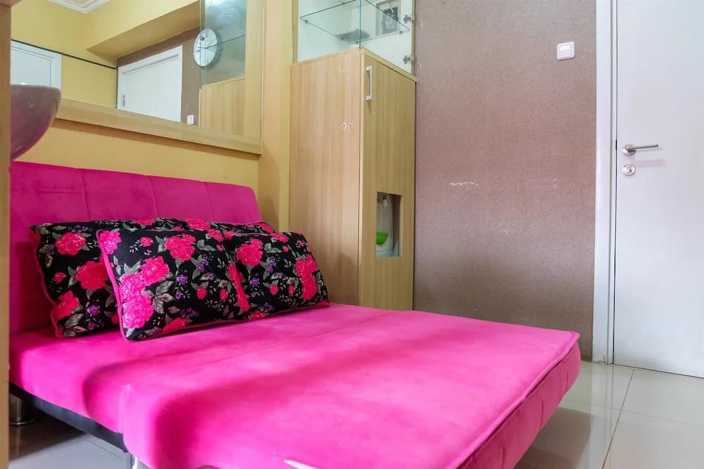 Simply 2BR Green Pramuka City Apartment near Cempaka Putih - photo 10