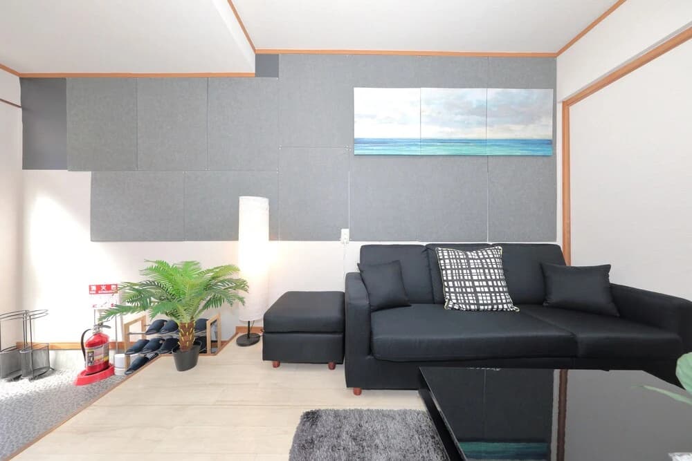 Namba East House01 - main photo