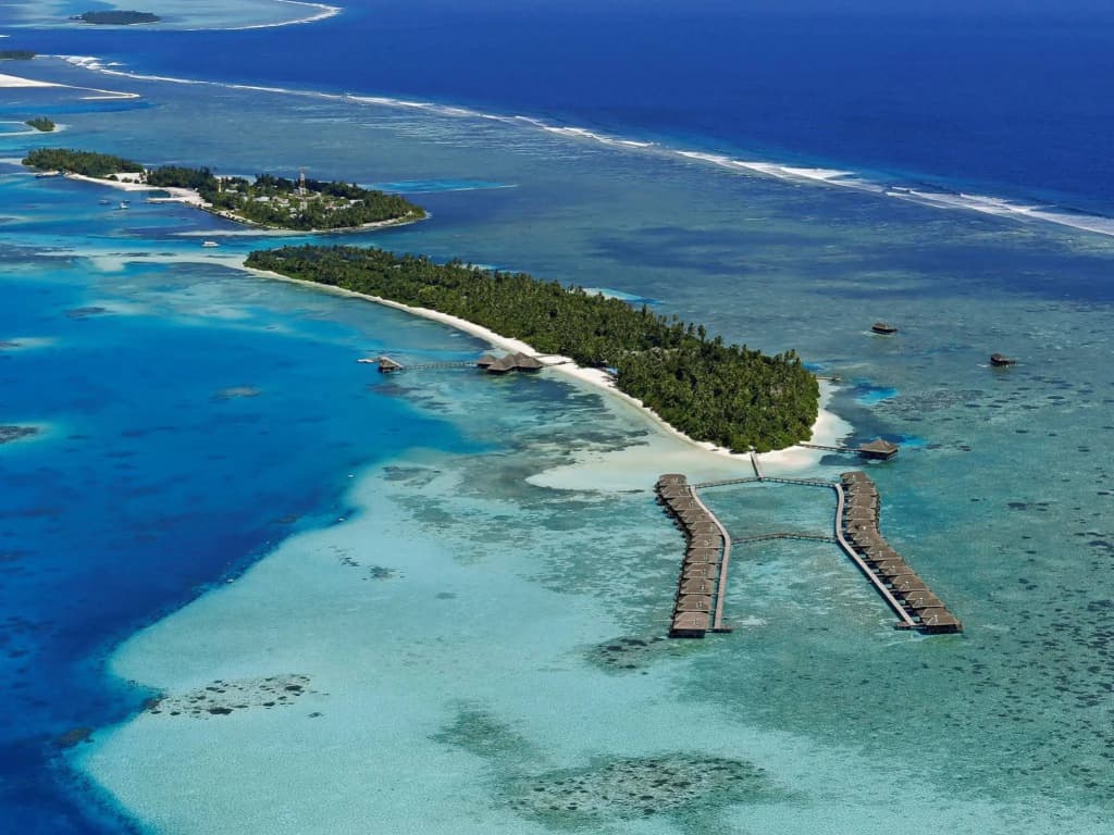 Medhufushi Island Resort - photo 18