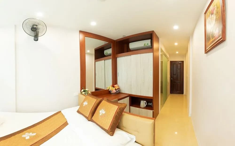 Hoang Bach Hotel - photo 4
