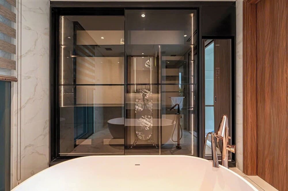 The CREST Premier Residence - photo 48