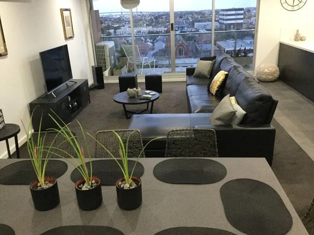 Sub Penthouse On Barkly Street - photo 10