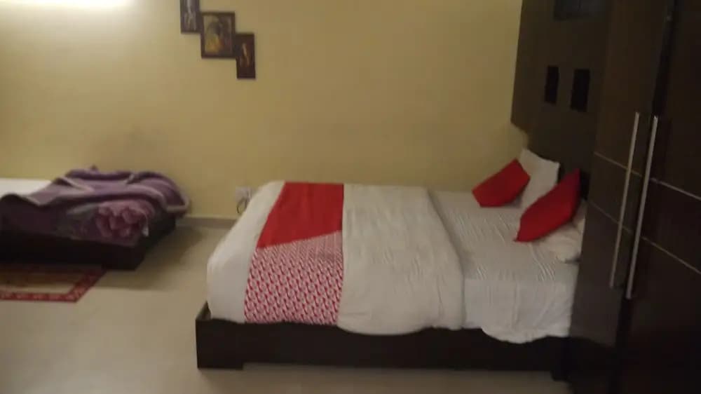 Hotel Durga Deluxe - photo 6
