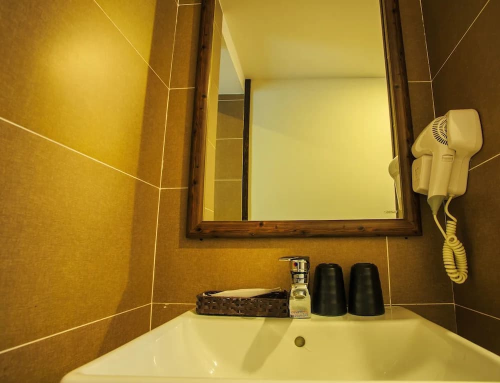 Delfino Hotel & Spa Danang - photo 8