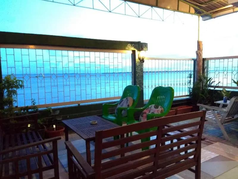 Oceanus Backpackers Hostel - photo 27