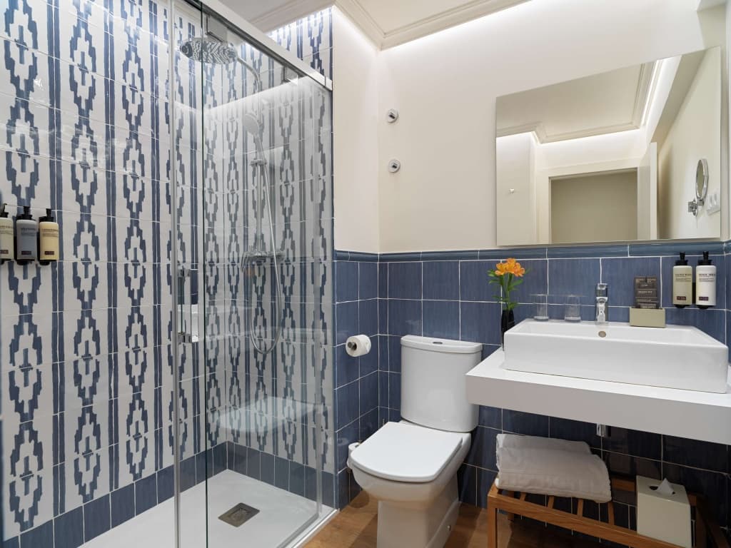 H10 Universitat Hotel - photo 10