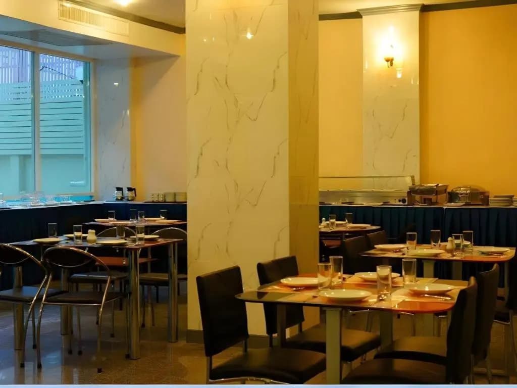 J Two S Pratunam Hotel (SHA Certified) - photo 26