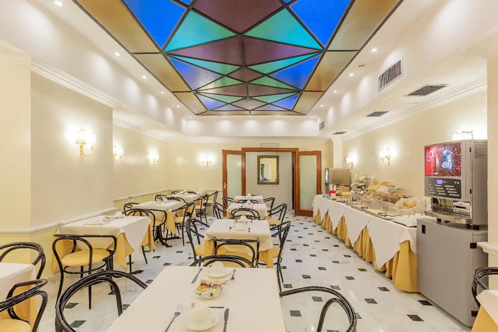 Raeli Hotel Lazio - photo 11