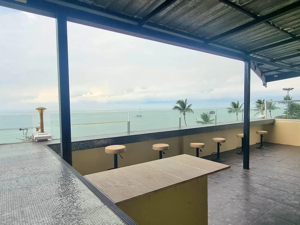 Happy Jomtien - Direct Beach Access, Sea View & Central Location - photo 19