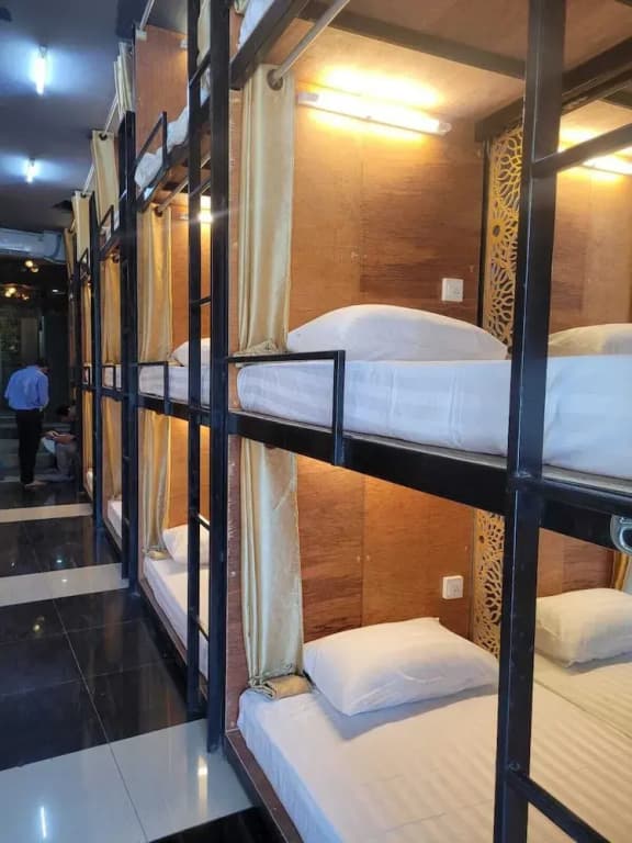 Hangover Hostel Patong - photo 2
