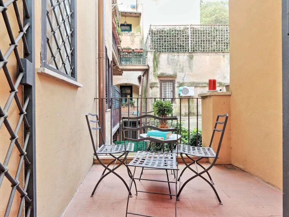 Charme Monti Small Terrace - photo 15