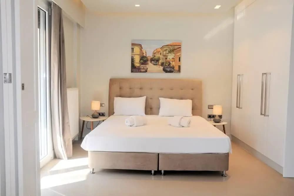 Luxurious Minimal Apartment in Acropolis - photo 21