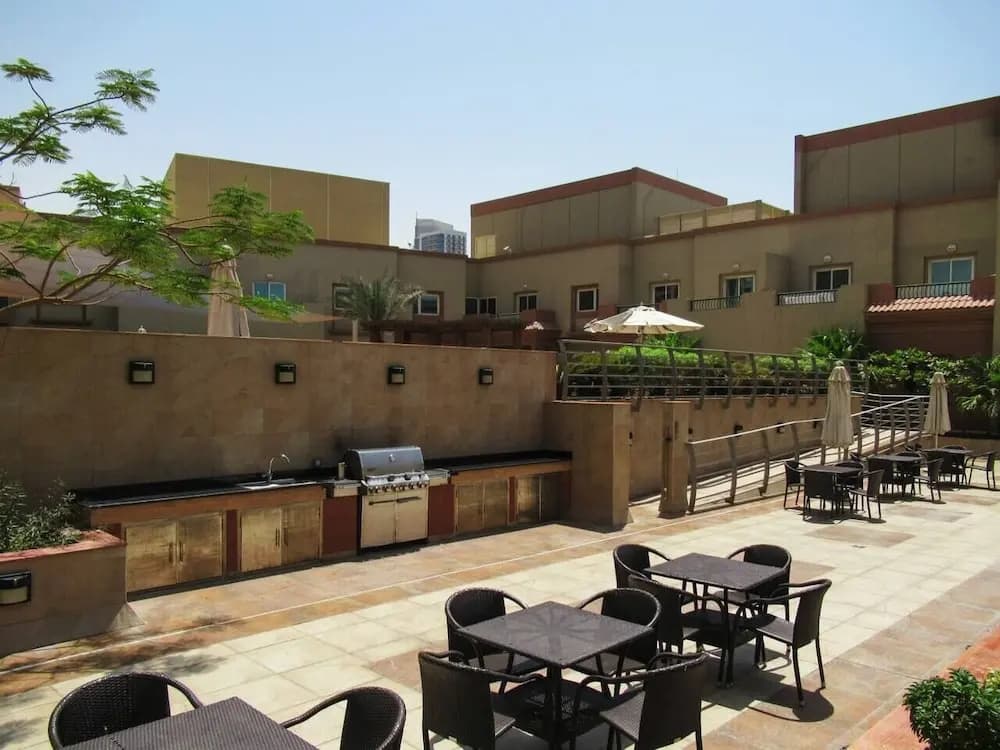 Signature Living in Modern 1BR Apartment at Jvt! - photo 15