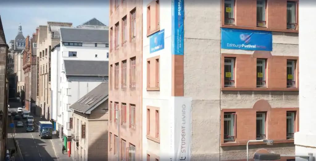 Destiny Student - Cowgate (Campus Accommodation) - photo 1