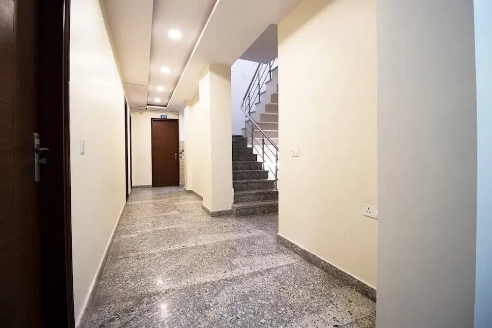 OYO 42732 Qlark Palace - photo 9
