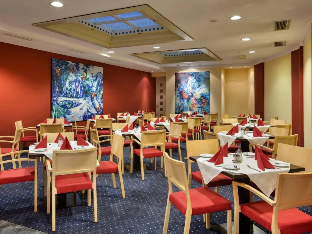 Austria Trend Hotel Ananas - photo 23