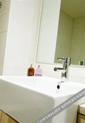 Wyndel Apartments - Clarke Street - photo 30