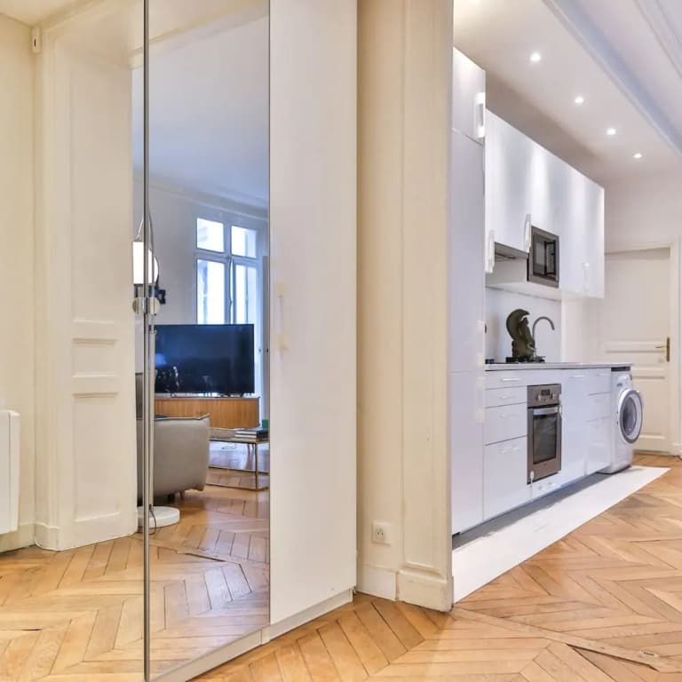 Secret Villiers I Stylish 2 Bed Apt in Villiers - photo 6
