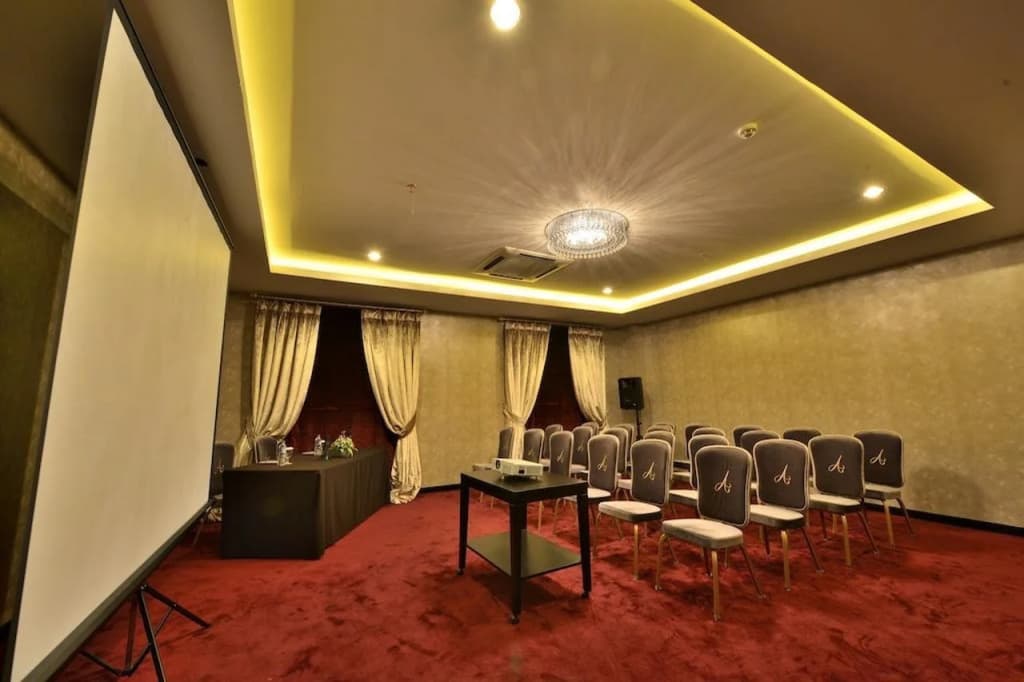 Amaroossa Cosmo Jakarta - photo 21