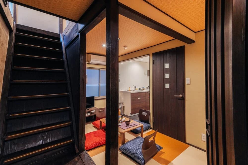 Local stay in Namba - photo 4