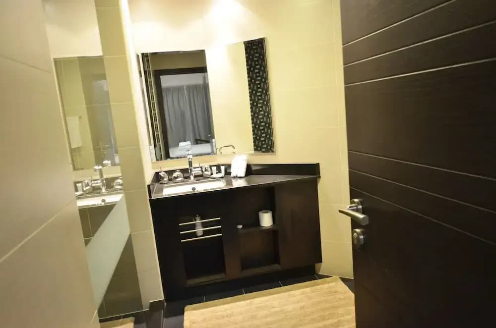 KOH - Cayan Tower - photo 30