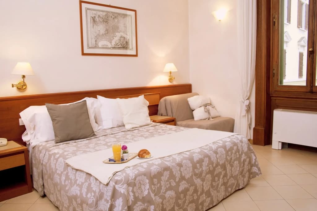 Hotel Bonifacio - photo 6