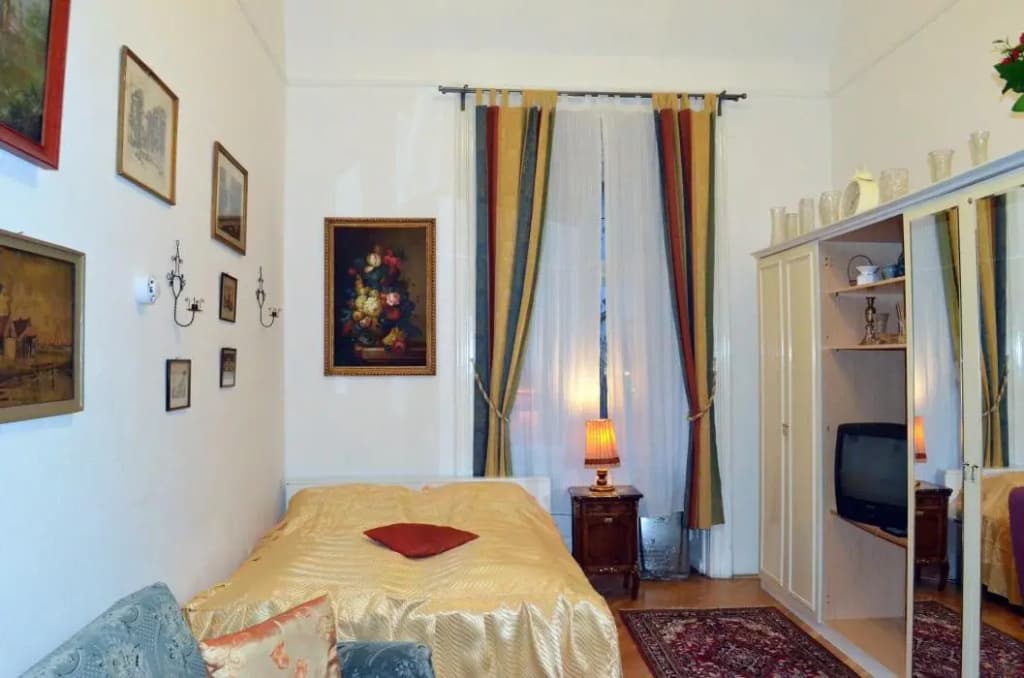 Vaci Central Apartment - photo 3