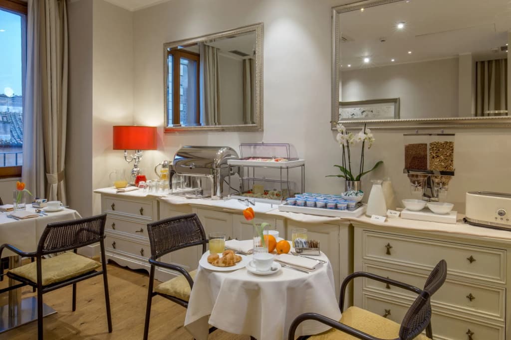 Hotel Monte Cenci - photo 25