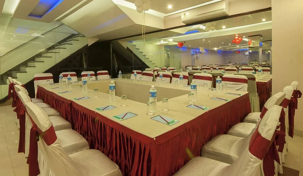 Dewdrop Intercity Hotel - photo 15