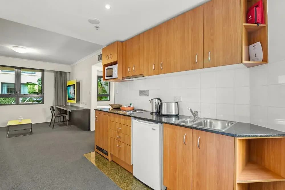 Contemporary 1-bed First Floor Unit With Pool - photo 11