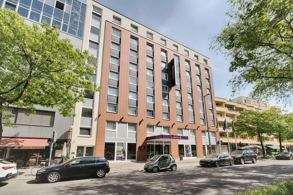 Premier Inn Berlin City Centre - photo 1