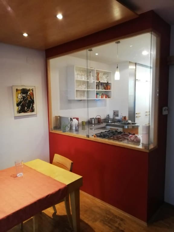 Room in maisonette with garden, parking place - photo 4