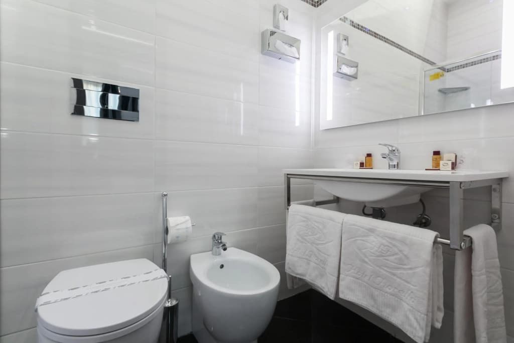 Hotel Fiorella Milano - photo 16