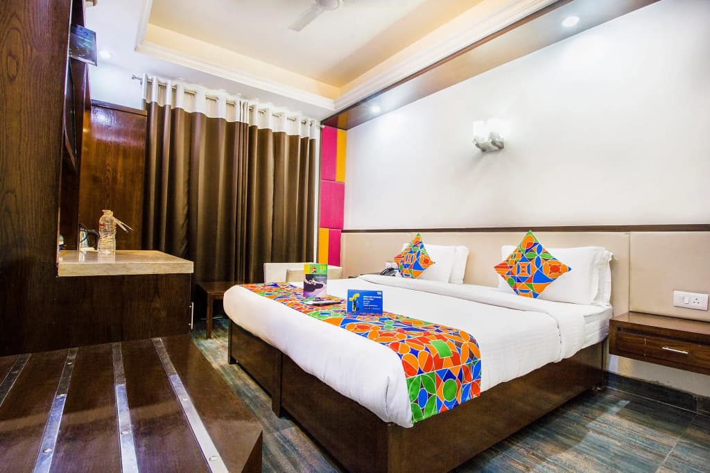 FabHotel Marble Arch Karol Bagh - photo 4