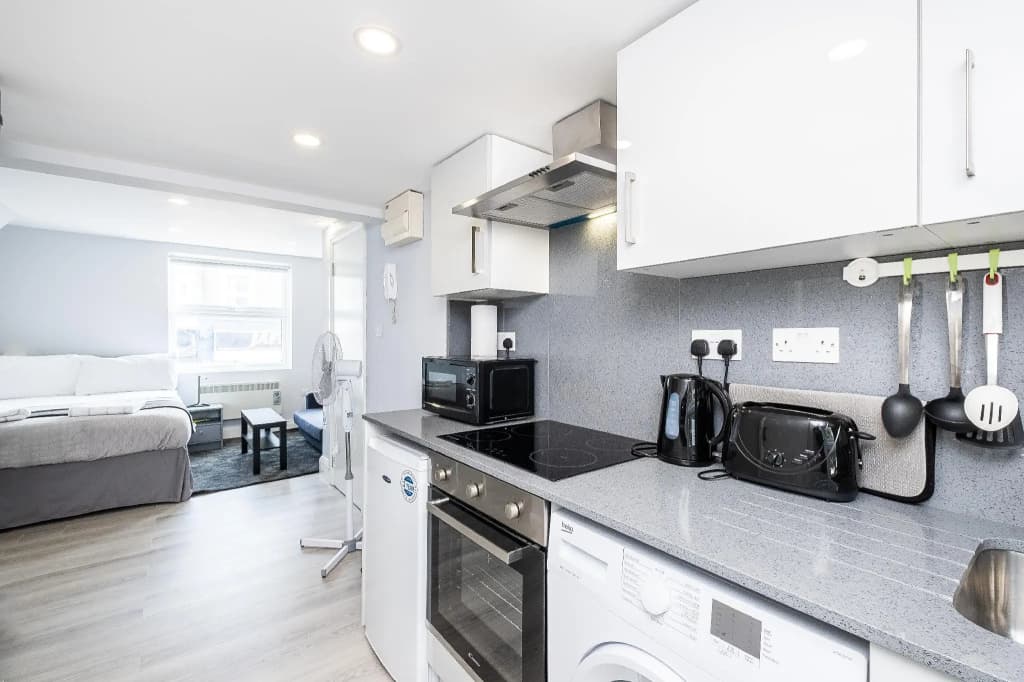 Securematics Queens Studio Apartments - photo 14