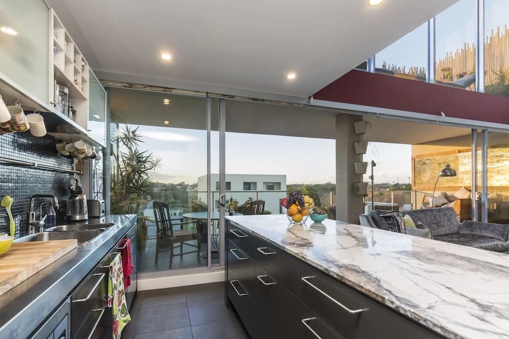 Loft Penthouse With Startling City Views + Parking - photo 12