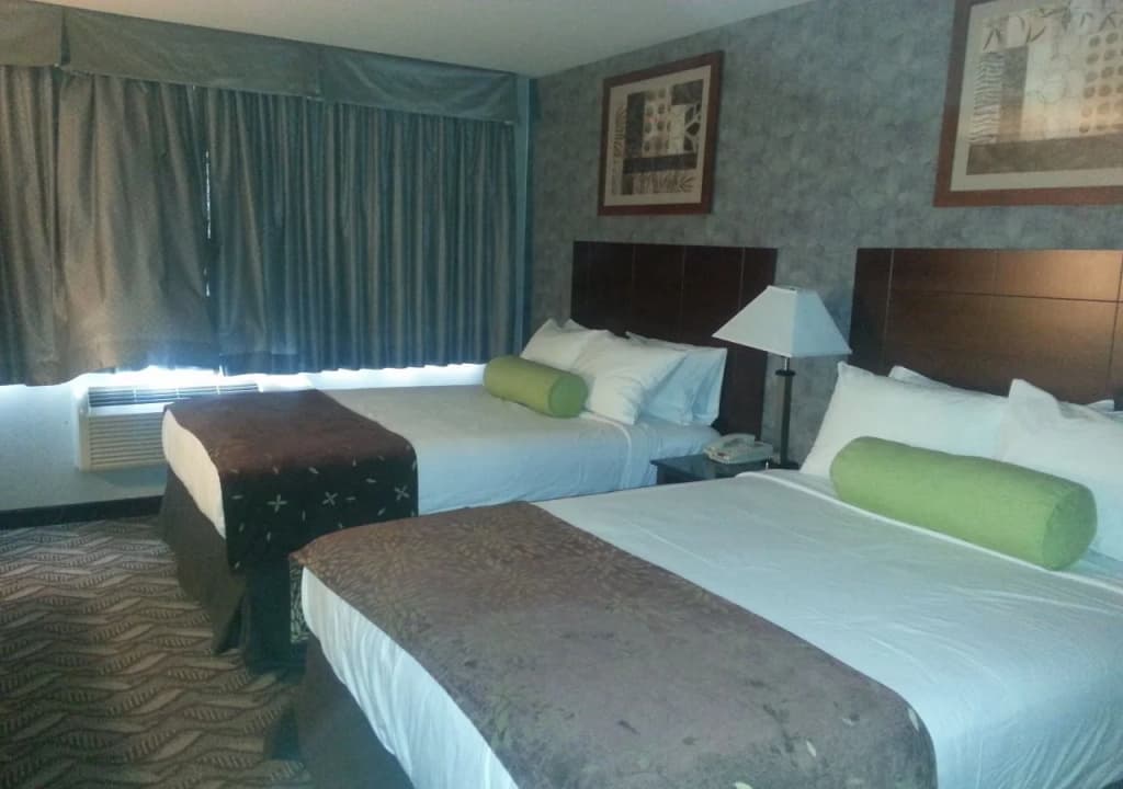 Sumner Hotel - photo 2