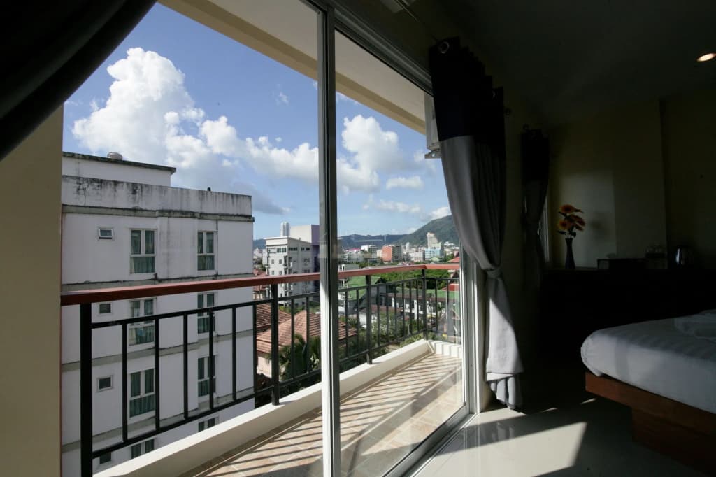 Calypso Patong Hotel - photo 7