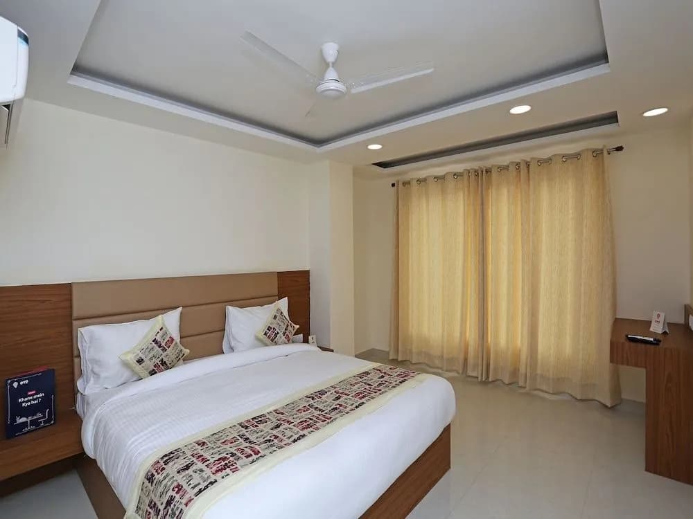 Capital O 12674 Hotel Grand Suites - photo 6