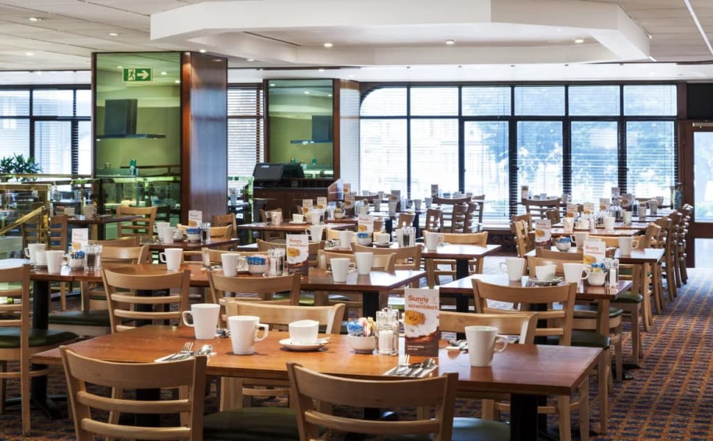 Holiday Inn London-Kensington Forum - photo 13