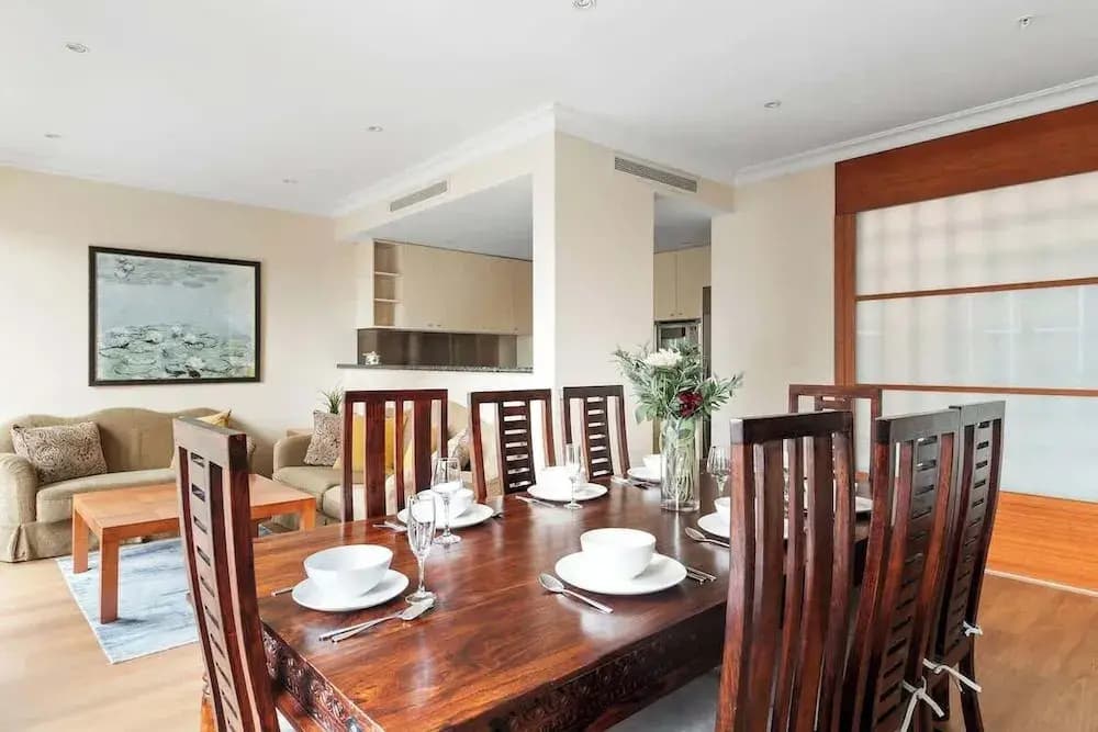 Stylish & Cozy 4BR Retreat With Free Parking - photo 21