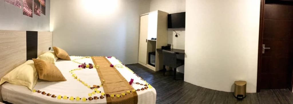 Dhiffushi Tourist Hotel - photo 4