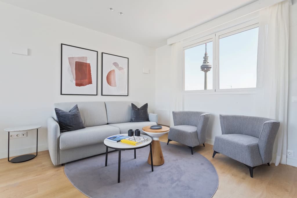 Uma Suites O'Donnell - photo 32